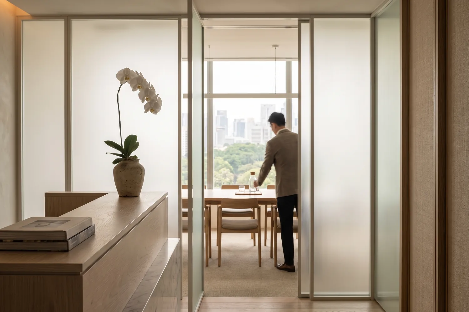 A welcoming office threshold in Singapore, the start of a conversation